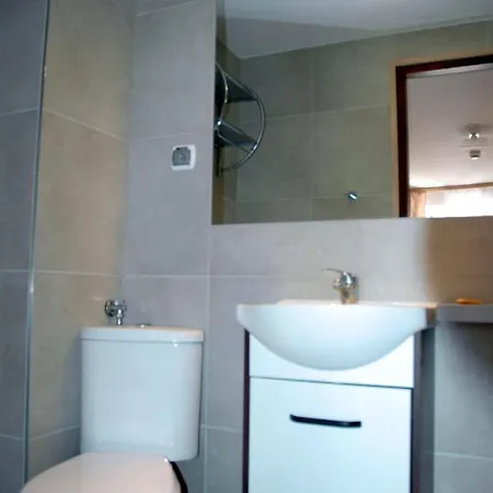 Sloneczne Tarasy בית הארחה Mikołajki